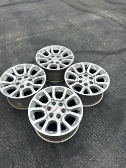 Gmc sierra wheels 18” $670$ Obo yukon silverado tahoe suburban rines chevrolet ss z71 Denali