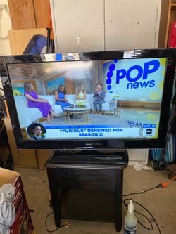Viore Flat Screen TV