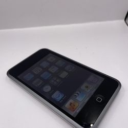 iPod Touch 1st Gen (8 GB) Black A1213 Very Good Used Works GOOD BATTERY