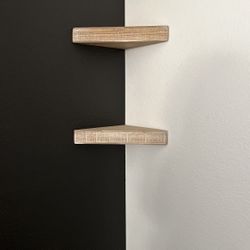 Wall Corner Shelf’s 