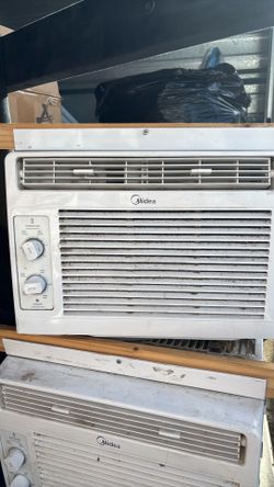 Window AC unit small
