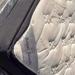 Royal Touch Memory Foam Queen Size Mattress Set 