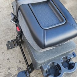 GM JUMP SEAT Available Charcoal 2006