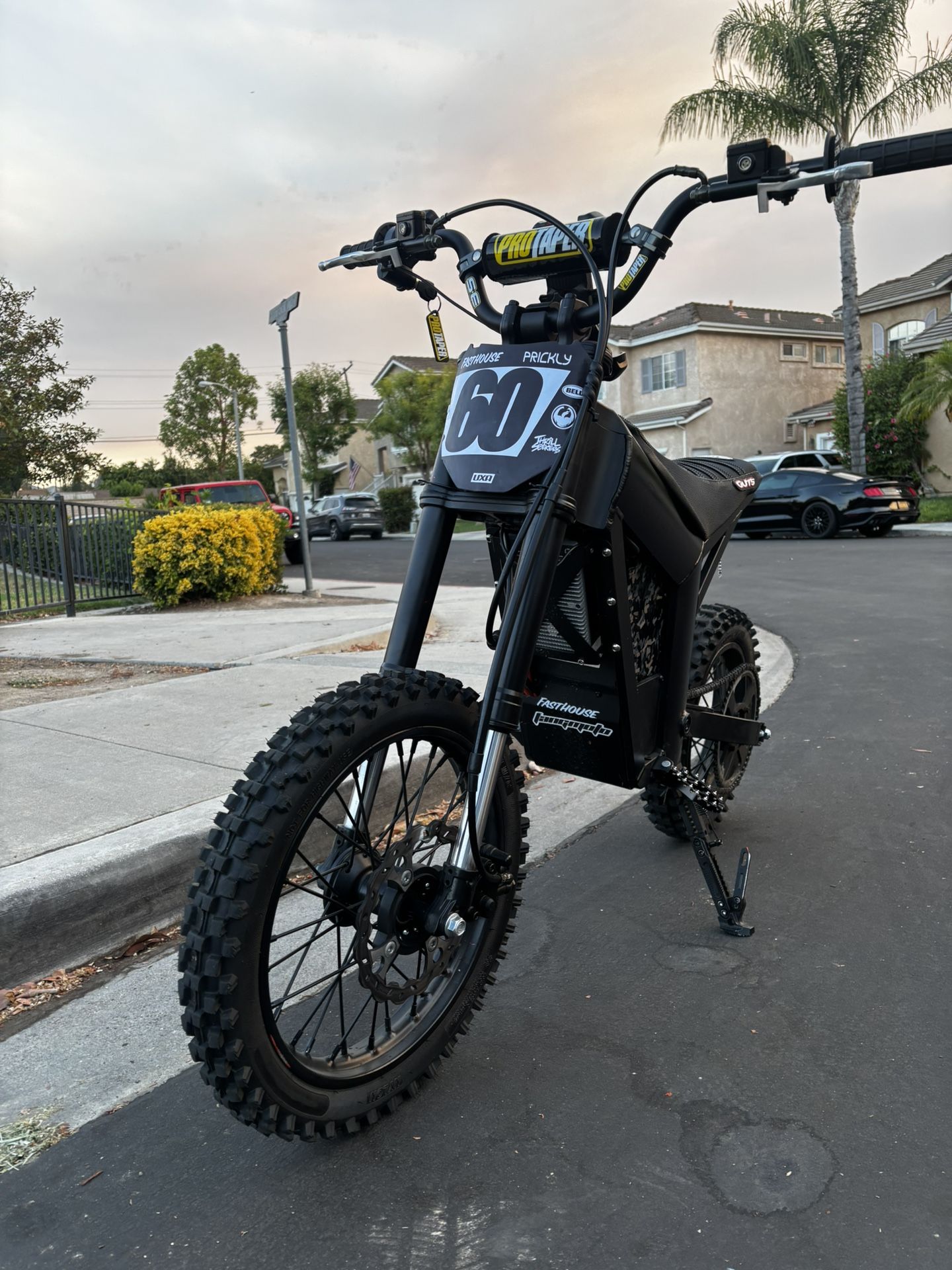 Modded Tuttio 55mph (emoto trades)