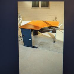 Corner Desk, Office Quality, Cash Only