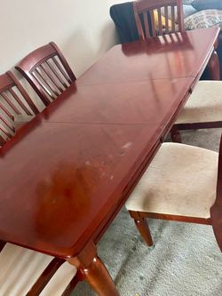 Dining room Set with sideboard