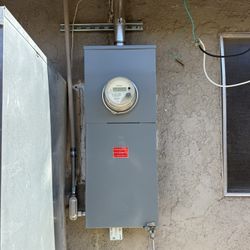 NEW 200 AMP SQUARE D PANEL 