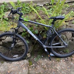 Giant Revel 2 Mountain Bike