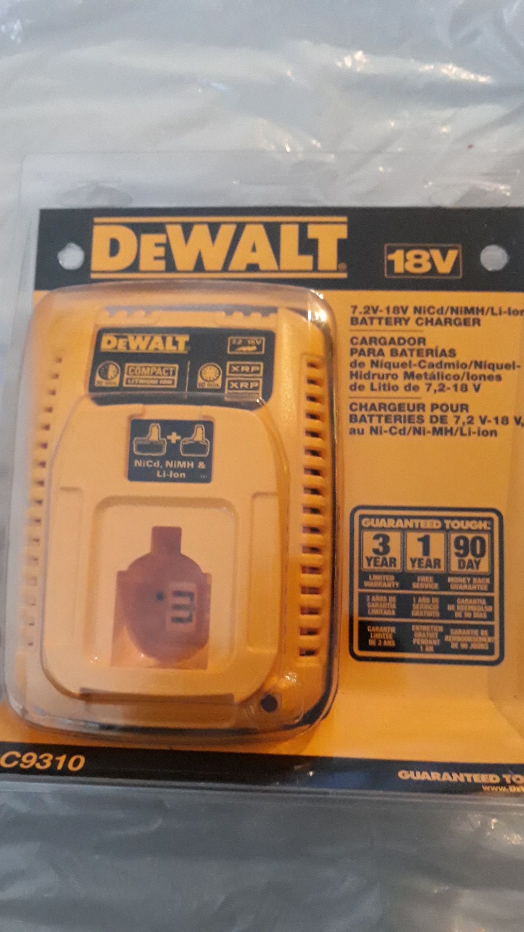 Dewalt 18V Battery Charger