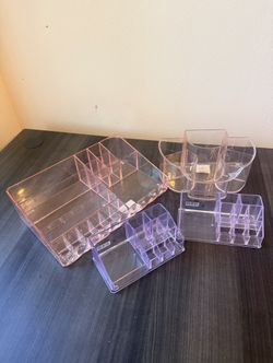 Makeup/brush Organizers