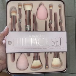 Glitz & Glam Makeup Brush Set