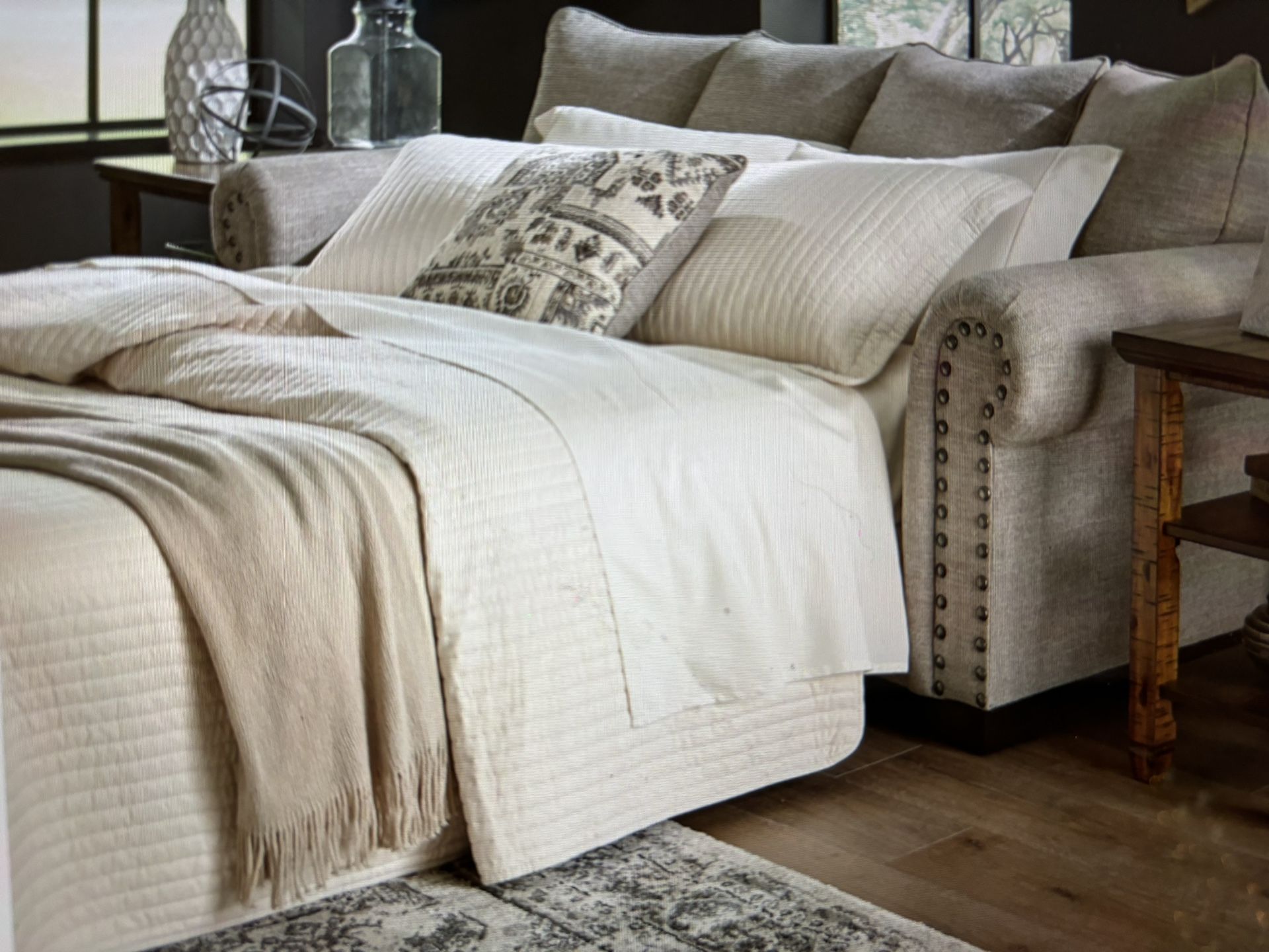 Ashely Furniture Zarina Queen Sleeper Sofa 