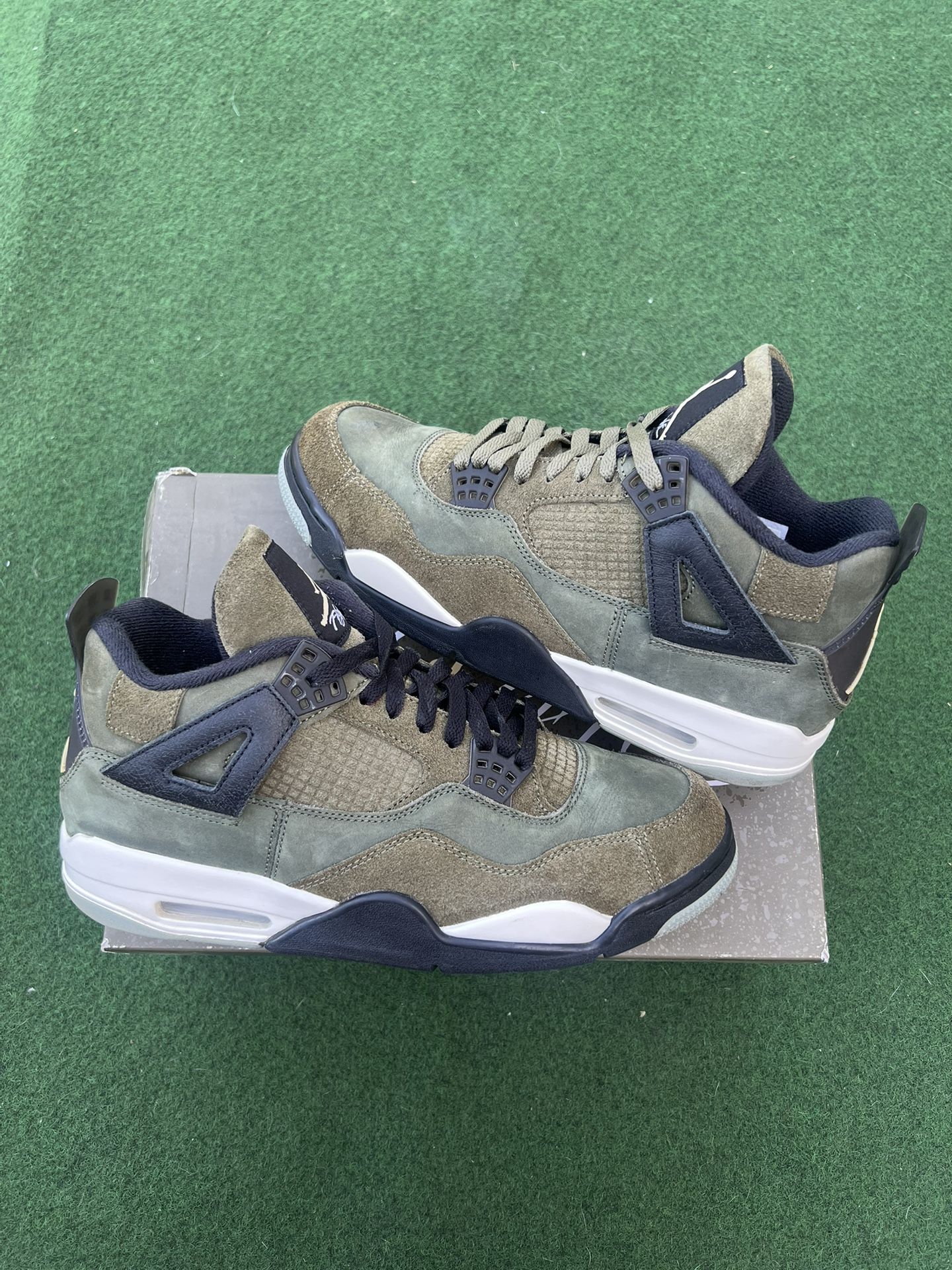 Size 10.5 - Air Jordan 4 Retro SE Medium Craft Olive