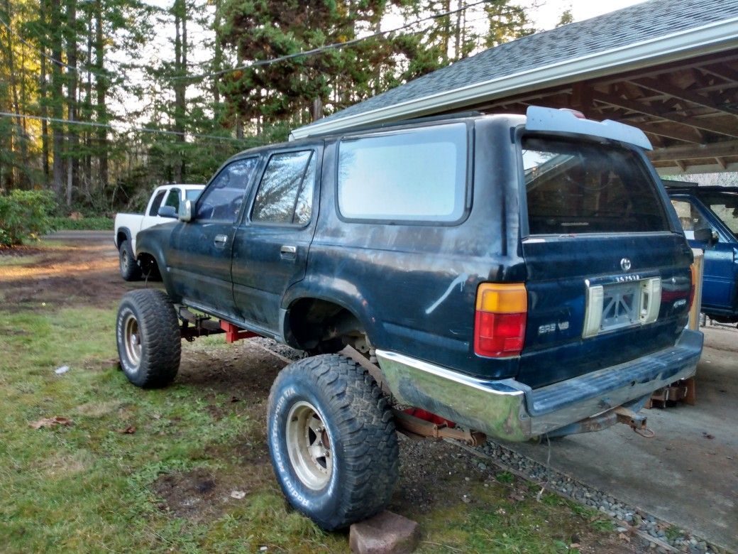 1994 Toyota 4runner PART-OUT