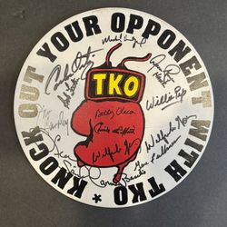 Boxing Legends Autographs on Boxing Plaque 