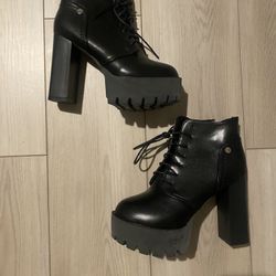 New In Box Black Boots 