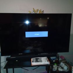 60 inch TV with Roku sound bar