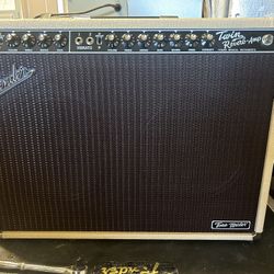 Fender Tone Master Twin Reverb 2x12 200 Watt