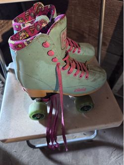 Skates