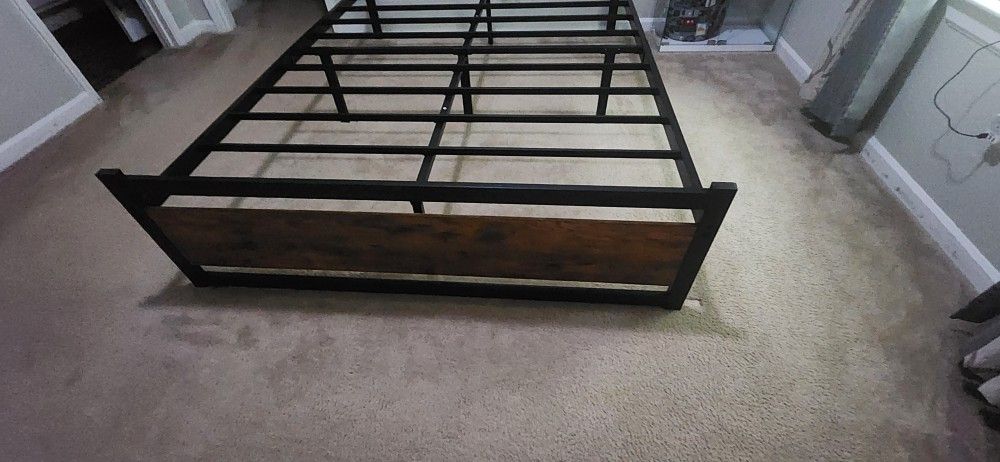 Metal Queen Size Bed Frame