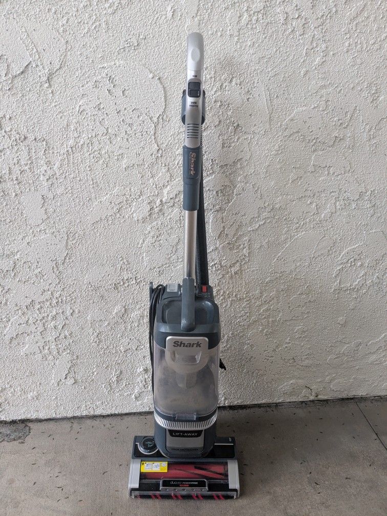 Shark Vacuum Cleaner 