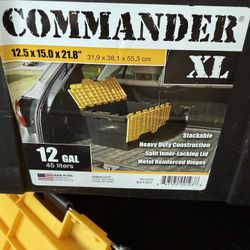 7 Plastic Containers