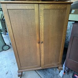 Antique Oak Chifforobe