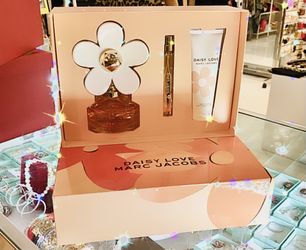 Daisy love Marc Jacobs gift set 3 pcs EDT 3.4oz for women’s 100% Authentic