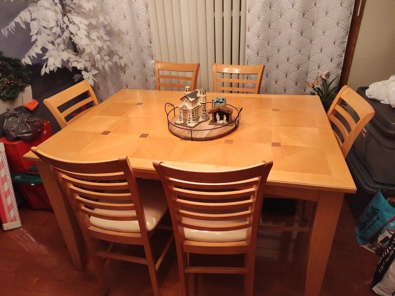 Solid Wood Dining Room Table And 6 Chairs