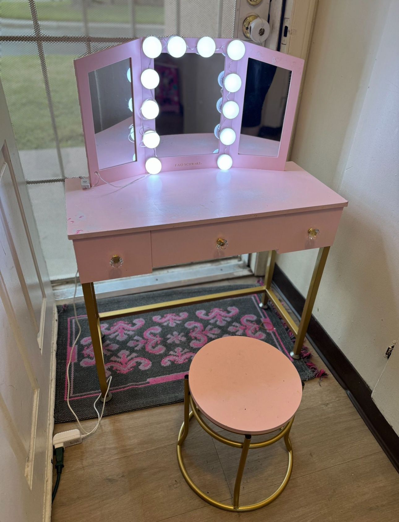 Vanity with Lights, Makeup Vanity with Mirror, 3 Lighting Modes, for Bedroom, Light Pink / Small / For 5 Years & Up / 3 Storage Cabinets Very Spacious