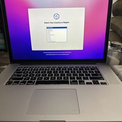 Apple  MacBook Pro