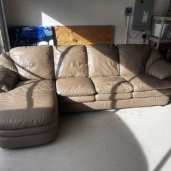Pre loved 2Pc Natuzzi Sectional 
