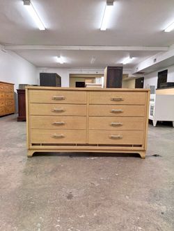 Hallmark Brand Vintage Mid Century Modern 6 Drawer Dresser with Dovetail Joints