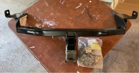 Draw Tite 75998 Trailer Hitch Tow Jeep Cherokee Never Installed Black