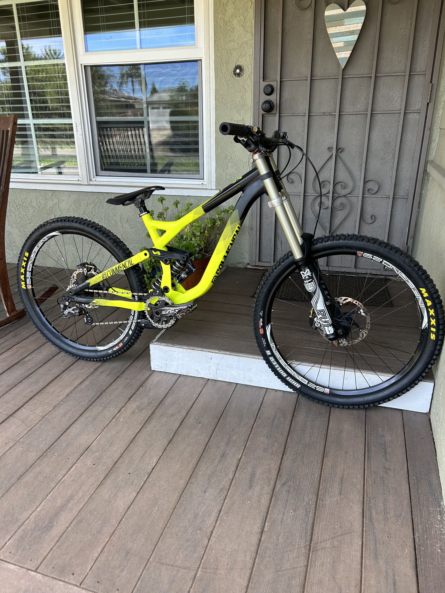 Commencal supreme v3 2016 hotsell