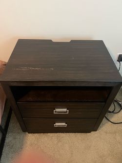 Ashley furniture Hyndell two drawer nightstand with power