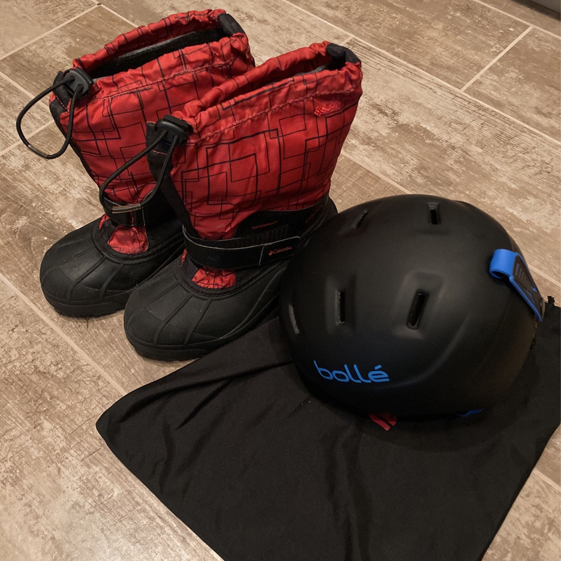 Youth Snow Boots And Helmet 