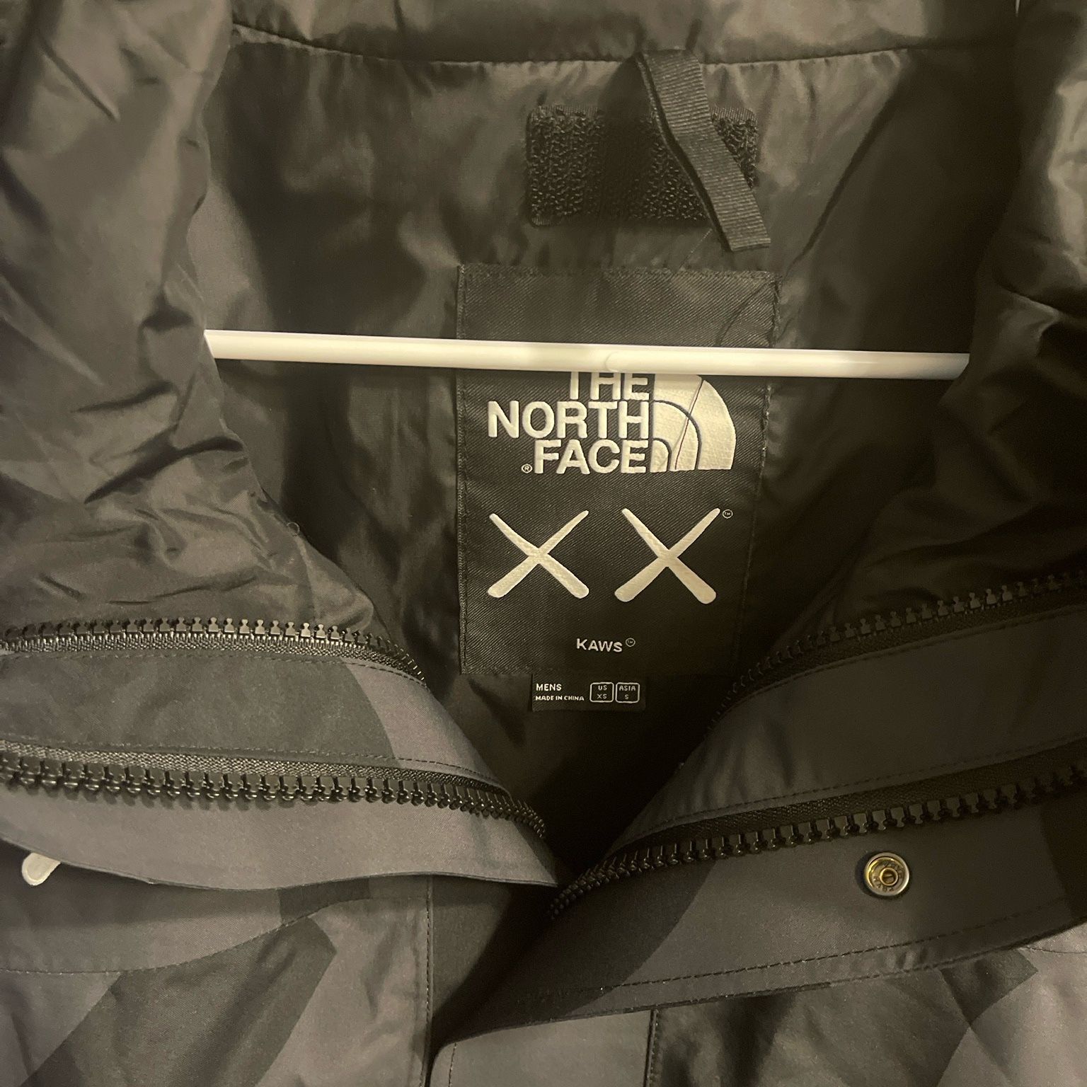 KAWS X The North Face Retro 1986  Black NEW