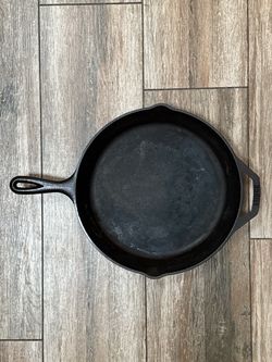 Lodge Cast Iron Skillet 12 in