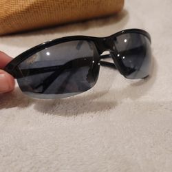 Maui Jim Sport Sunglasses MJ402-02  Black Good Frames 