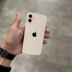 iPhone 12 - Open To Any Carrier - Pop Sim In & Ready To He 