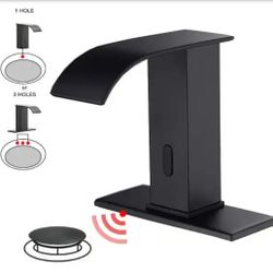 BWE
DC Battery Powered Touchless Single Hole Bathroom Faucet Motion Sensor Deck Mount With Drain Assembly In Matte Black