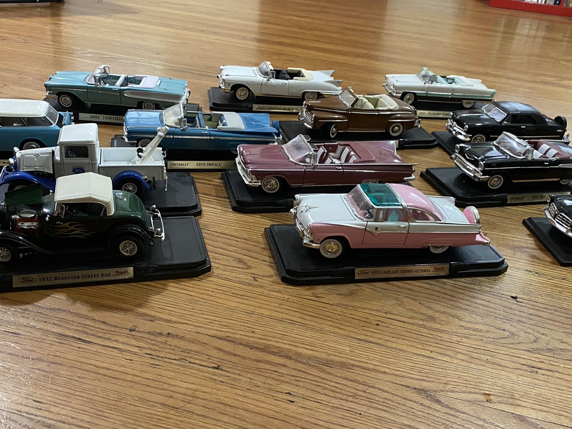 Antique Car Model Collection - Can Ship Nationwide