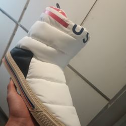 Designer Ross & Snow - USA Shearling Lines White Puff Boot Olympic Sz  11