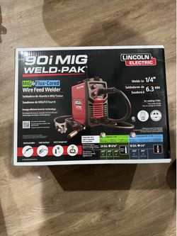 Lincoln Electric WELD-PAK 90i MIG and Flux-Cored Wire Feeder Welder with Gas Regulator