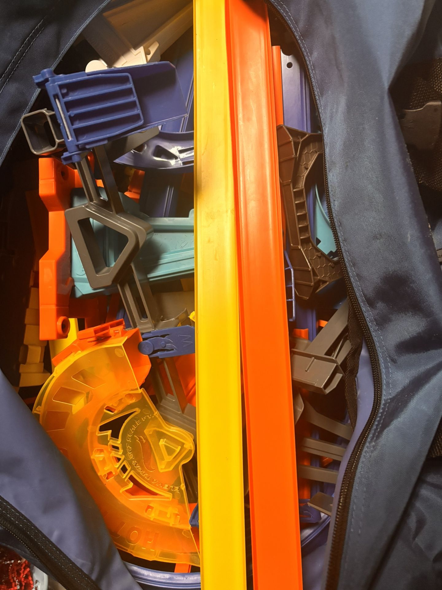 Hot wheels track