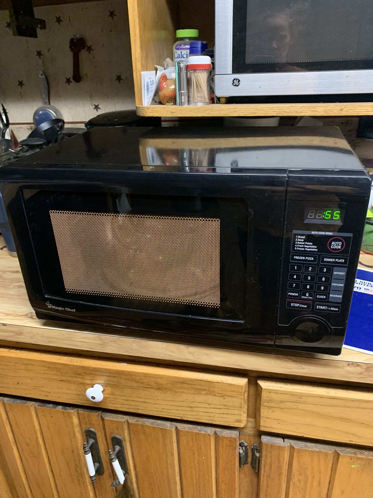 Magic Chef Microwave for Sale in San Jose, CA - OfferUp