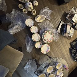 Vintage Franciscan Desert Rose Dinnerware Set – Made in USA – 70+ Pieces w/ Teapot