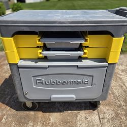 Rubbermaid Wheeled Cart