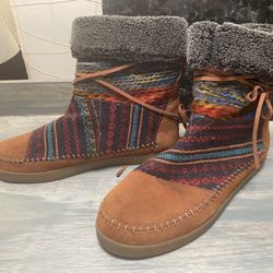 Tom’s Moccasins Leather Boot